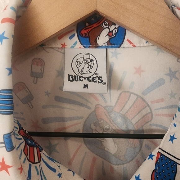 Buc-ees 4th of July America USA Button Down Shirt Mens Medium - Picture 3 of 6